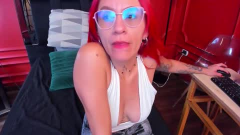 Amber online show from November 1, 6:34 pm