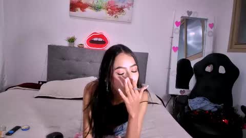 Amber  online show from December 19, 9:29 pm