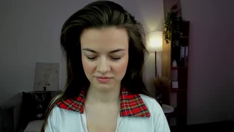 Ameli Lorans online show from March 12, 3:02 am