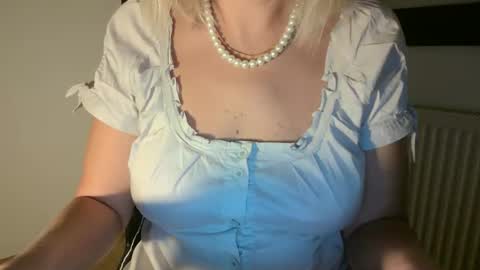 Beatrice online show from November 16, 4:18 pm