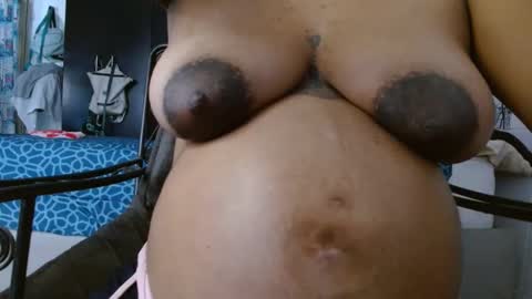 Snapshot of amelia_2023 chatting on March 12, 5:17 pm amelia  online show from March 12, 5:17 pm