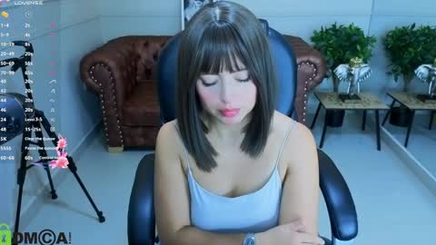 AMELIA online show from June 1, 12:07 pm