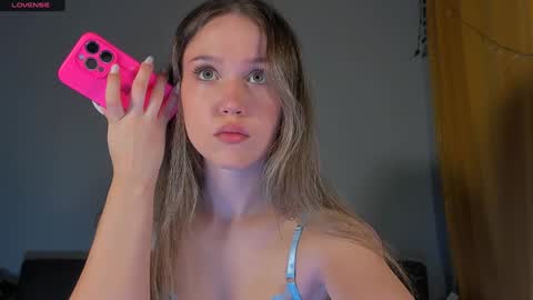 Your Amelia online show from December 19, 11:35 pm