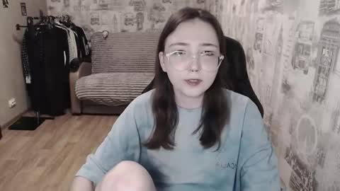 Snapshot of ameliakamishiro chatting on March 2, 4:03 pm Amelia online show from March 2, 4:03 pm