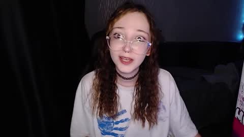 Snapshot of ameliakamishiro chatting on October 2, 3:17 pm Amelia online show from October 2, 3:17 pm