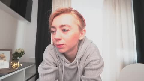 Snapshot of ameliamber0 chatting on January 21, 8:30 am Amelia online show from January 21, 8:30 am