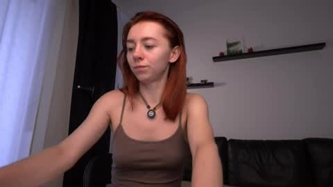 Snapshot of ameliamber0 chatting on October 18, 8:06 am Amelia online show from October 18, 8:06 am