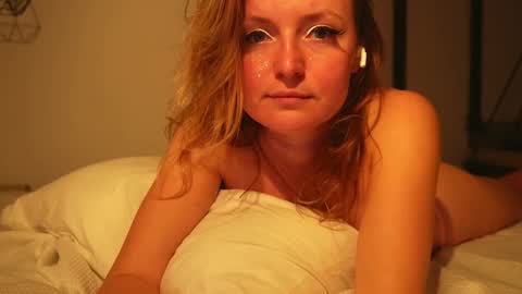 Amelia online show from January 23, 7:51 pm