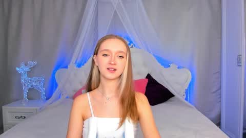 ameliawise online show from January 7, 8:45 am