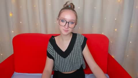 ameliawise online show from December 6, 11:11 am