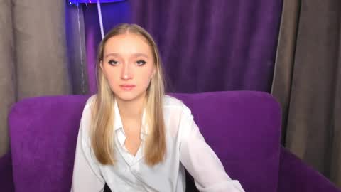 ameliawise online show from December 15, 5:23 am