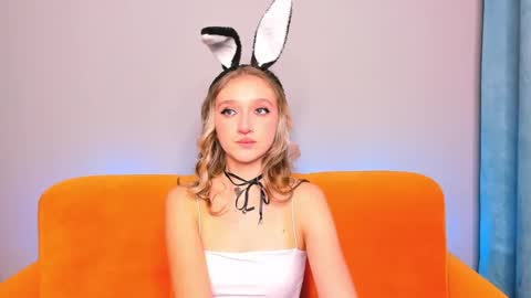 ameliawise online show from December 26, 9:01 am