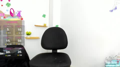 amelie brown online show from March 27, 4:08 pm