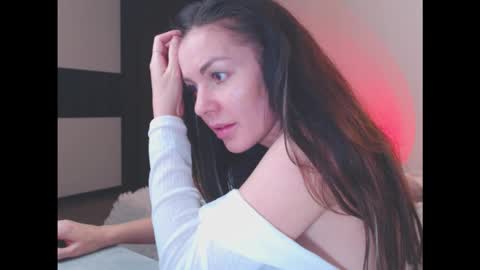 amelinamersi online show from November 16, 8:42 pm