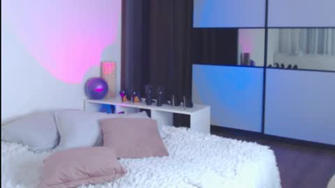 amelinamersi online show from February 21, 8:31 pm