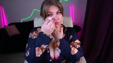 Alina online show from March 31, 5:02 pm