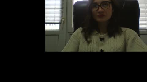 Snapshot of amethystnight_ chatting on February 13, 9:51 am Julia online show from February 13, 9:51 am