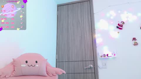 Amy online show from November 19, 4:29 pm