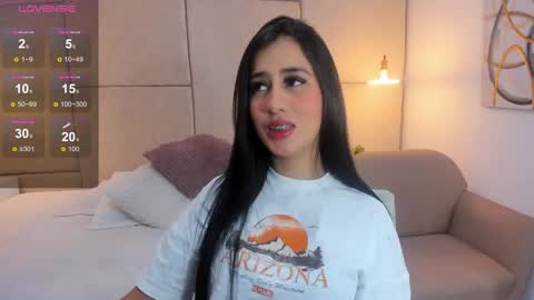Snapshot of amiirra_ chatting on December 11, 8:50 pm Amira sweet online show from December 11, 8:50 pm
