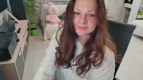 Mila online show from October 28, 7:58 am