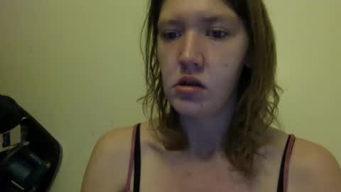 Snapshot of amileamariestar chatting on December 16, 7:21 pm amileamariestar online show from December 16, 7:21 pm