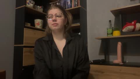 Ami online show from March 5, 7:53 pm