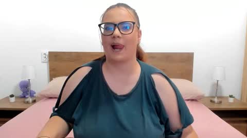 Amira Vyxen online show from October 12, 10:23 pm