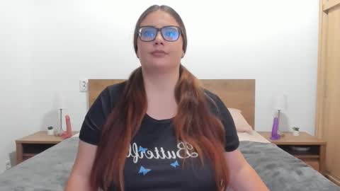 Amira Vyxen online show from September 26, 11:34 pm