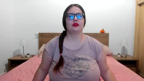 Amira Vyxen online show from November 11, 11:24 pm