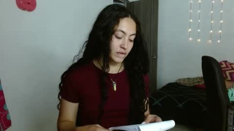 Snapshot of amitlu_ chatting on September 13, 10:40 pm amitlu_ online show from September 13, 10:40 pm