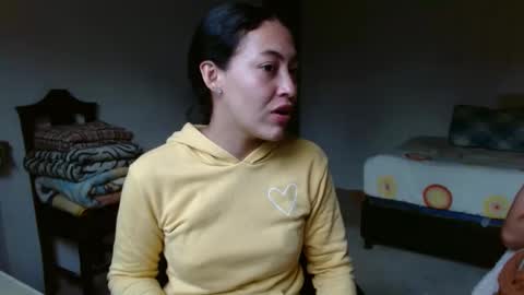 Snapshot of amitlu_ chatting on January 4, 10:13 pm amitlu_ online show from January 4, 10:13 pm