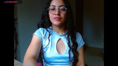 Snapshot of amitlu_ chatting on December 23, 7:30 pm amitlu_ online show from December 23, 7:30 pm