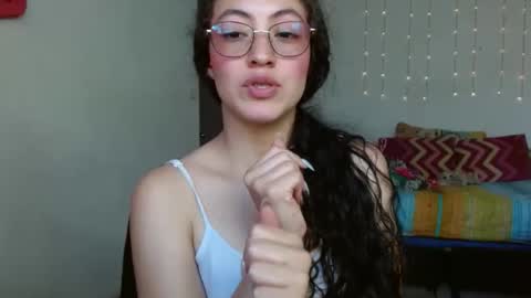 Snapshot of amitlu_ chatting on October 18, 6:31 pm amitlu_ online show from October 18, 6:31 pm
