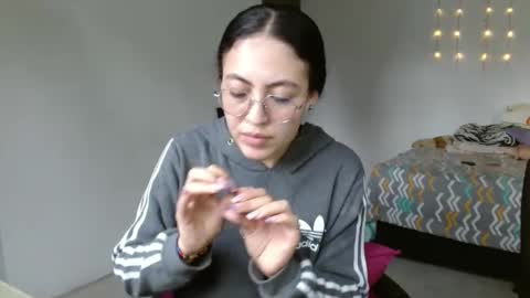 Snapshot of amitlu_ chatting on February 3, 7:31 pm amitlu_ online show from February 3, 7:31 pm