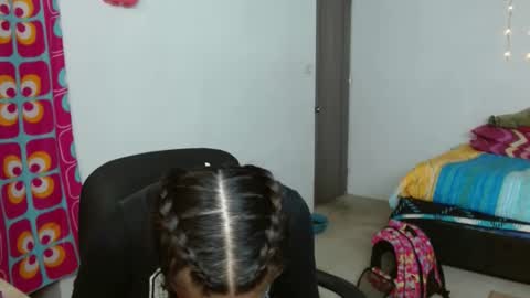 Snapshot of amitlu_ chatting on October 6, 4:12 pm amitlu_ online show from October 6, 4:12 pm