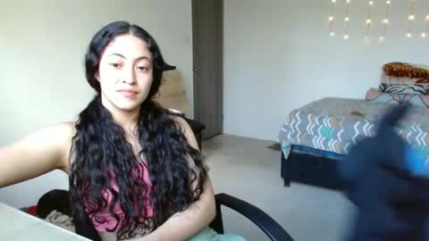 Snapshot of amitlu_ chatting on February 20, 8:58 pm amitlu_ online show from February 20, 8:58 pm