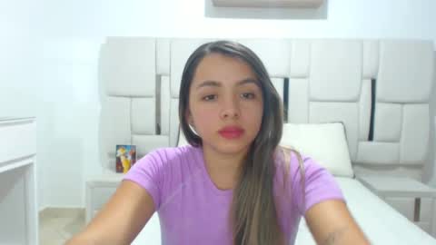 ammy_velez online show from January 17, 8:55 pm