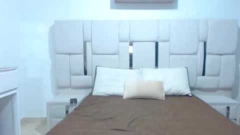 ammy_velez online show from February 23, 1:20 am