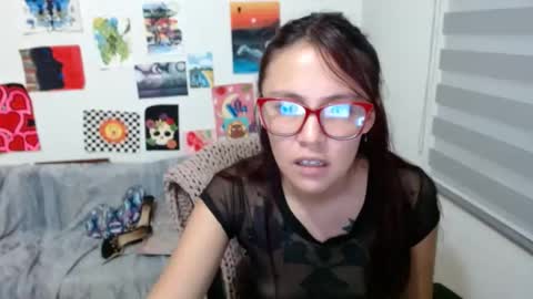 Snapshot of ammysweetx chatting on December 13, 3:05 am yisel online show from December 13, 3:05 am