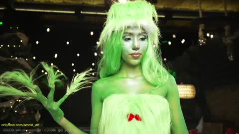 RETURN 30TH  100 explicit on  online show from December 19, 11:30 pm