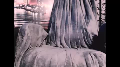 Sarah online show from January 6, 8:45 pm