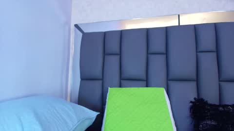 amy__wats0n online show from March 28, 7:24 pm