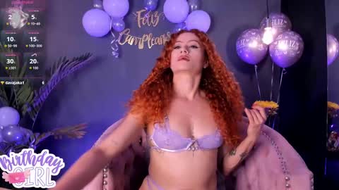 Snapshot of amy_e chatting on October 14, 8:11 pm Amy Evans online show from October 14, 8:11 pm