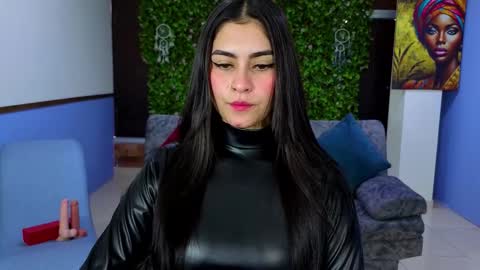 Amy online show from November 19, 7:25 pm