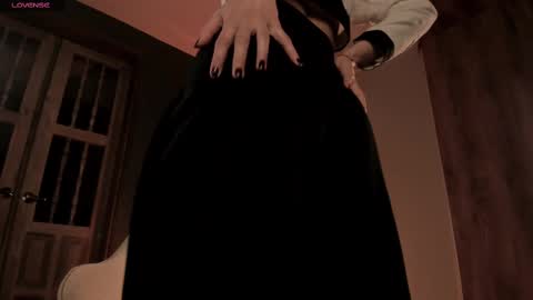 Amy Armstrong online show from February 25, 11:59 pm