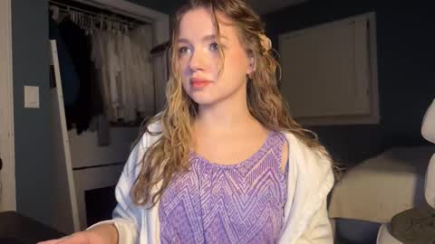 Amy online show from January 19, 4:30 am