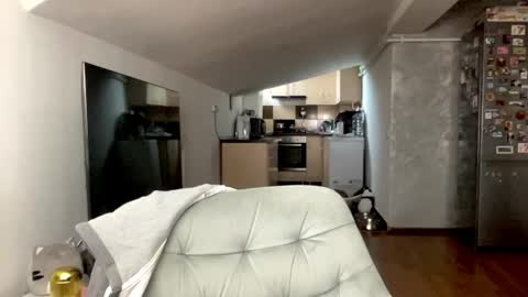 amyroberta92 online show from April 3, 7:17 am