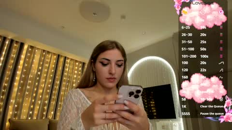 amyvilvet online show from May 31, 7:26 pm
