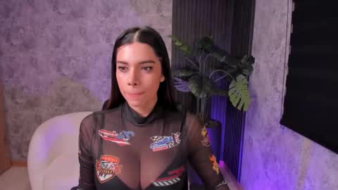 Snapshot of amywalker_ chatting on October 1, 9:36 am AMY WALKER online show from October 1, 9:36 am