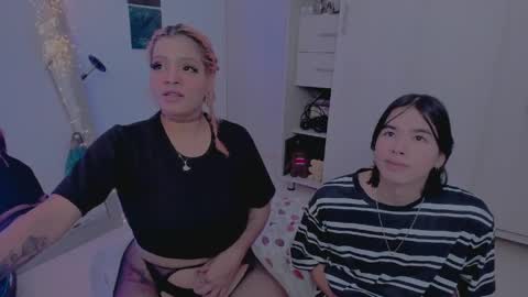 Collinns online show from April 22, 4:04 pm